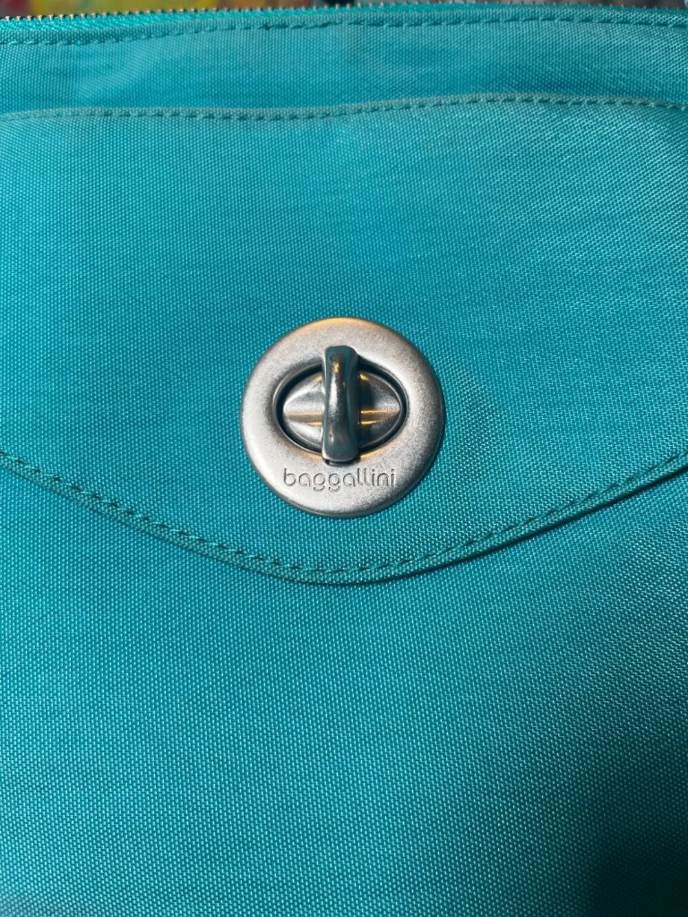 Baggallini Teal Nylon Convertible Shoulder Crossbody Bag - Picture 2 of 13